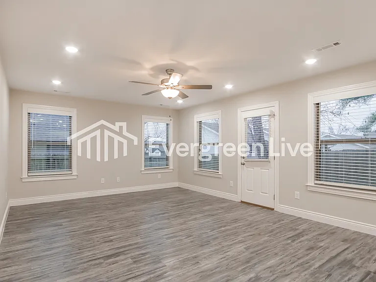 605 E Osage Trce — Photo 5