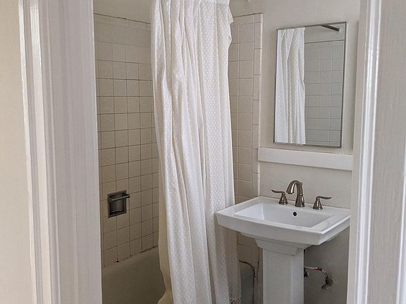 5th image of 1430 California St #8