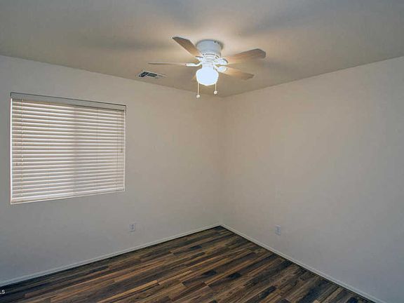 2nd image of 726 E Dragon Springs Dr