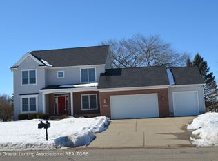 10845 Knockaderry Dr, Grand Ledge, MI 48837