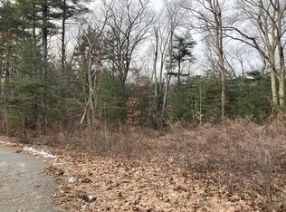 27 Acorn St, Middleton, MA 01949