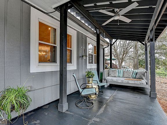 4th image of 712 Jett Rd