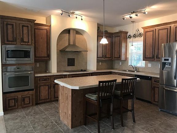 4th image of 2601 SE 24th Blvd