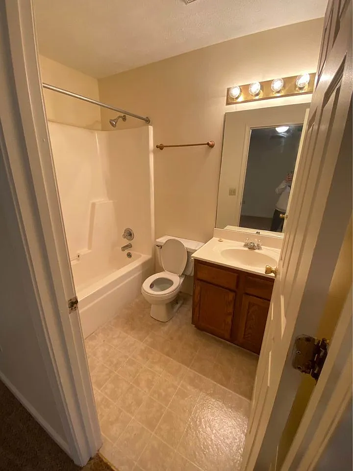 120 Alycia Drive - 11 — Photo 1