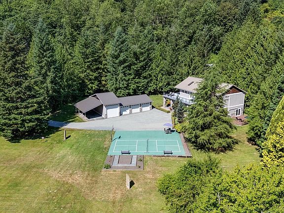 5th image of 2109 Russell Road