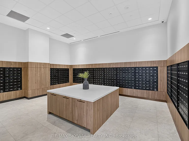 15 Skyridge Dr #521 — Photo 27