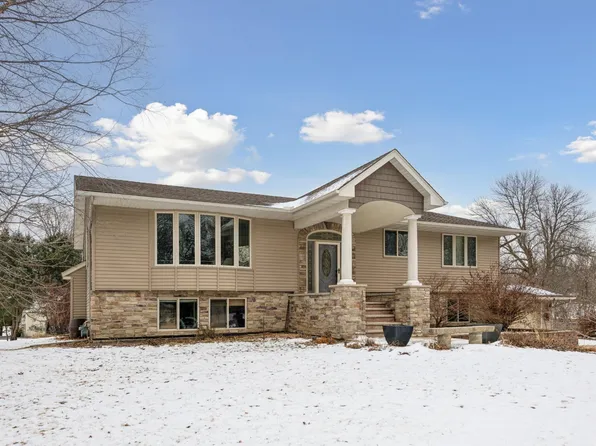 7875 Hyacinth Ave, Victoria, MN 55386