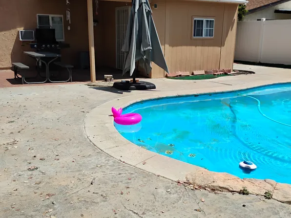 7626 Della St #A, Riverside, CA 92503