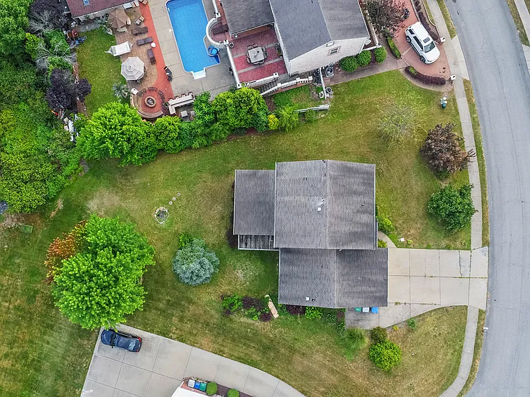 602 Cassandra Dr — Photo 4