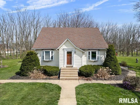 111 N West St, Annawan, IL 61234