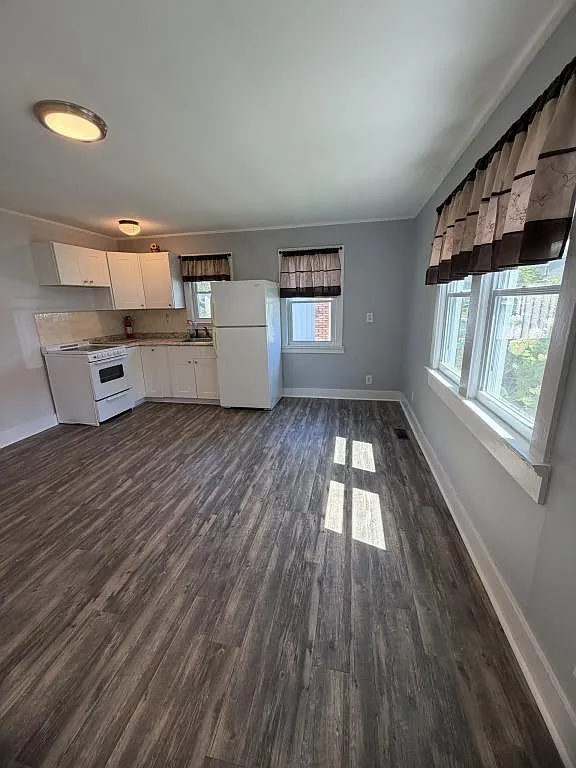 90 15th St, Unit 8 — Photo 3