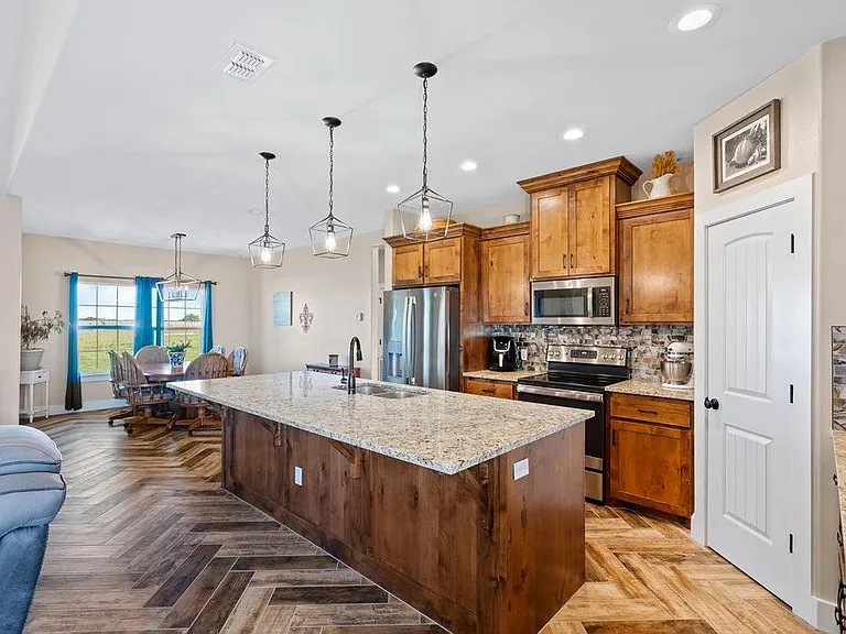 5548 County Road 101 — Photo 5