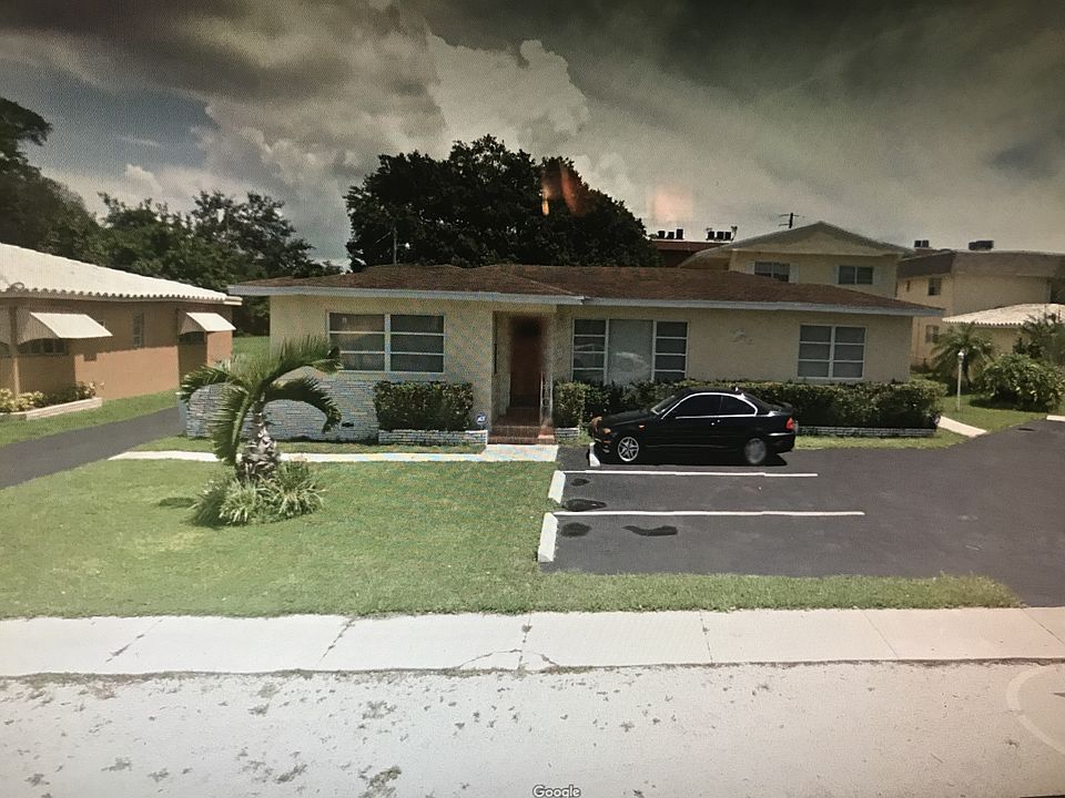 1st image of 2525 Pierce St House 10