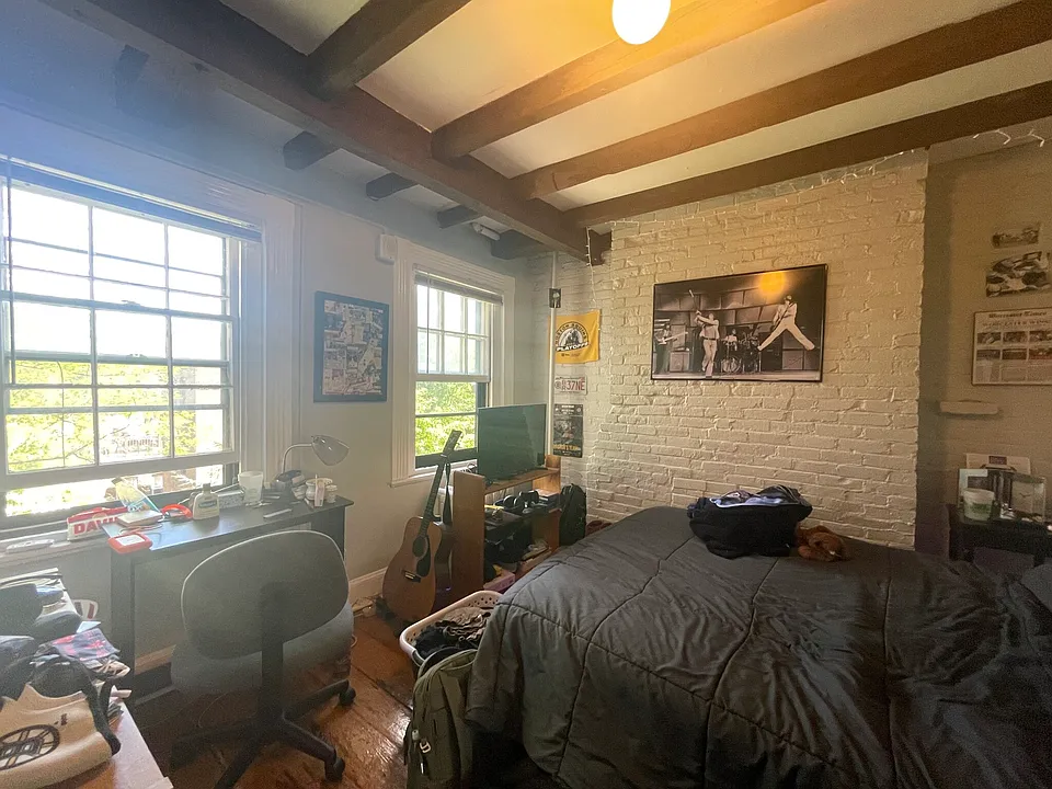 3 Champney Pl #4