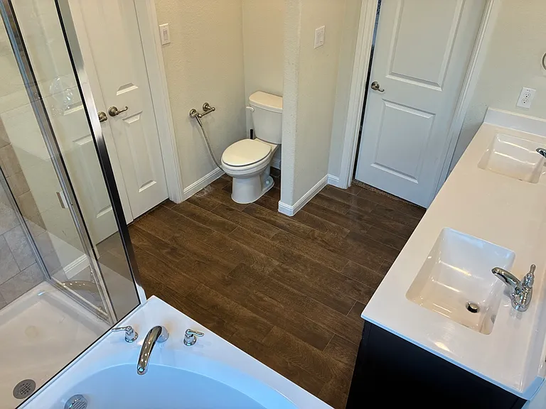 16028 Tottenhall Pass — Photo 9