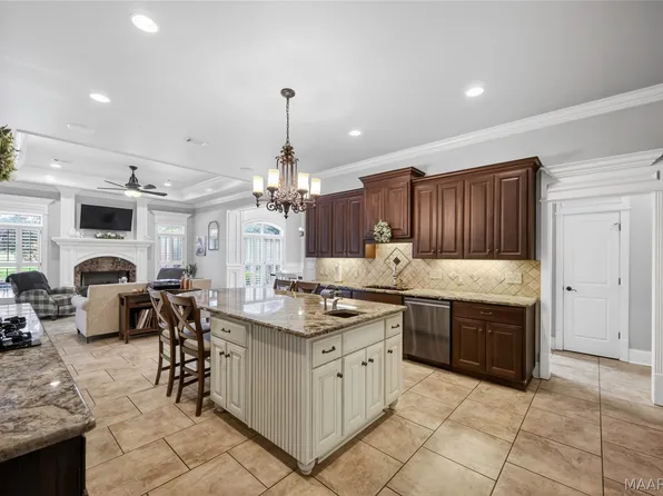 155 Sycamore Rdg, Wetumpka, AL 36093