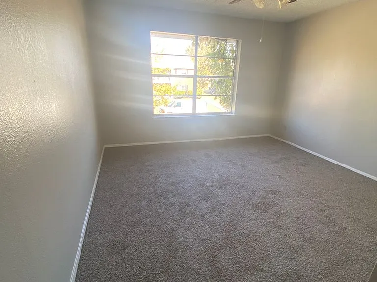 5510 Brookview Ct — Photo 9