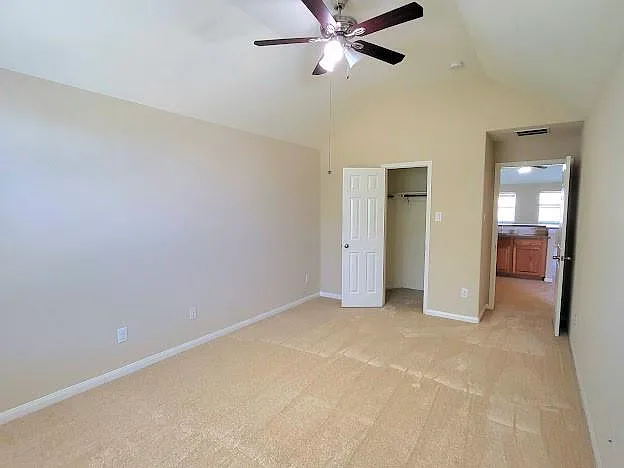 10007 Shire Green Ln — Photo 43