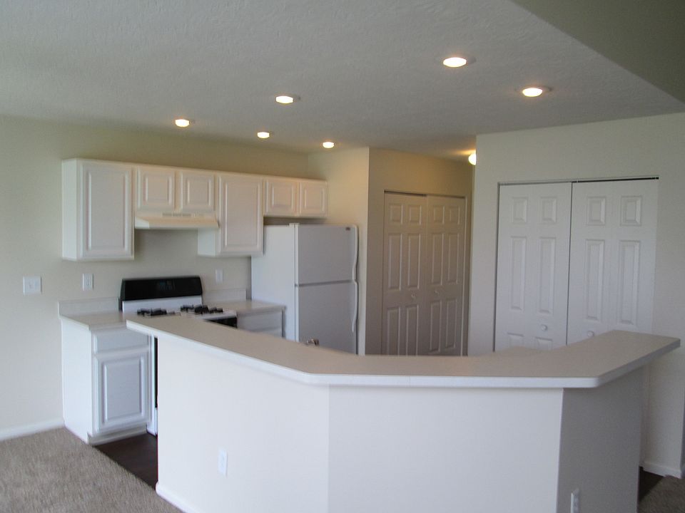 Large bar stool space and kitchen