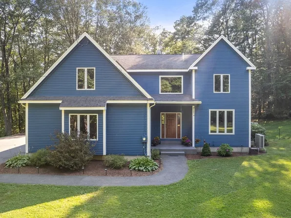 116 Murphy Rd, Hudson, MA 01749