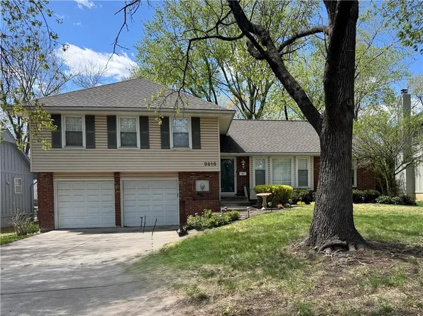 9818 Melrose Dr, Overland Park, KS 66214