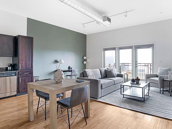 2nd image of 1401 S Flores St APT 306