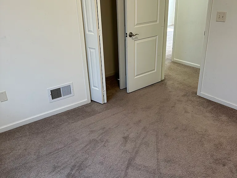 110 Nolan Dr — Photo 14