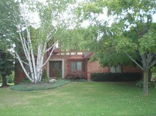 1779 Quincy Dr, Rochester Hills, MI 48306
