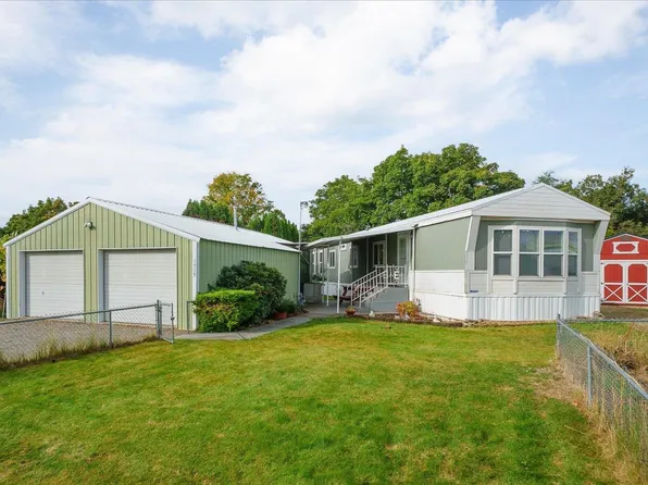 1515 N Hodges Rd, Greenacres, WA 99016