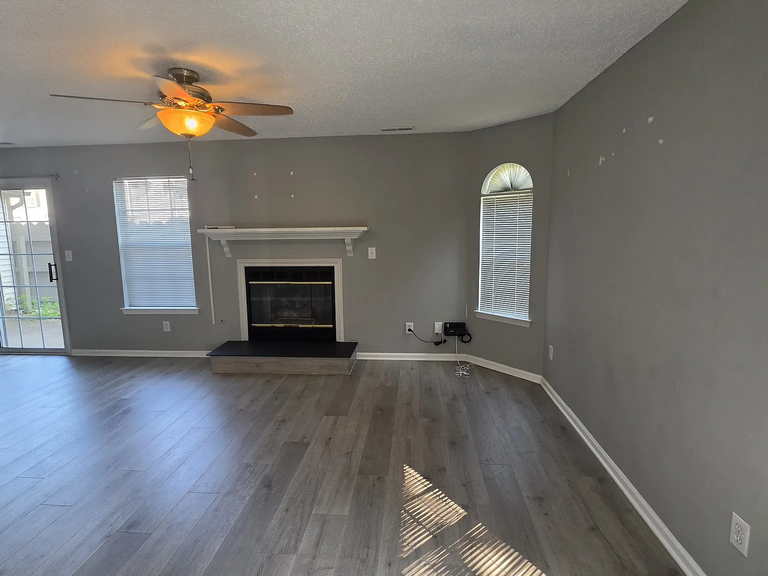 2 bed, 2.5 bath, 1240 sqft, $1,975 — Photo 4