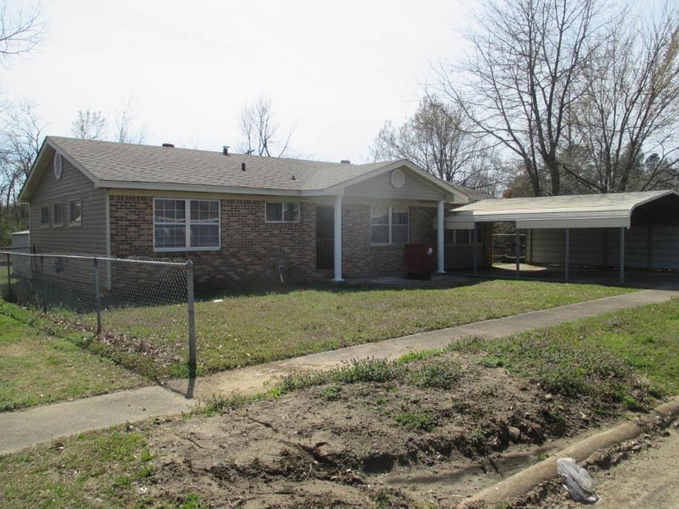 1st image of 806 Sherwood Dr