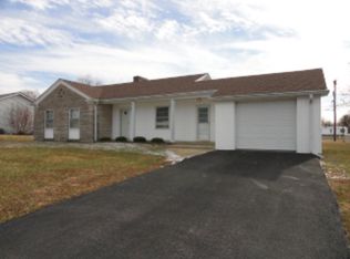 407 Robin Rd, Horse Cave, KY 42749