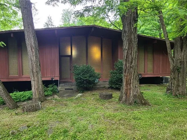 3 Doe Drive, Suffern, NY 10901