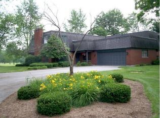 2840 Club Ter, Fort Wayne, IN 46804