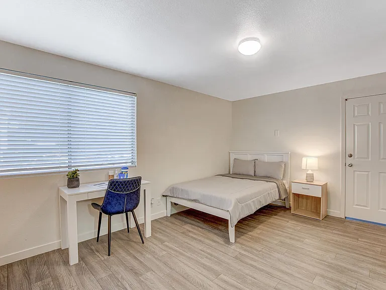 Viva Apartments — Photo 32