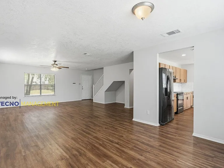 8138 Elktree Pass — Photo 3