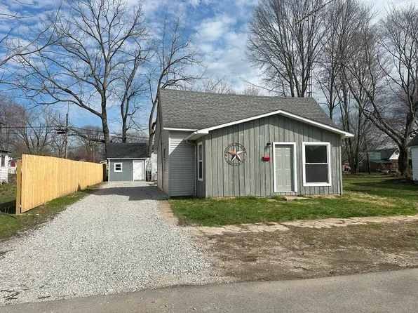 1011 Washington St, Clay City, IN 47841
