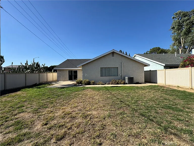 21200 Fibre Ct — Photo 26