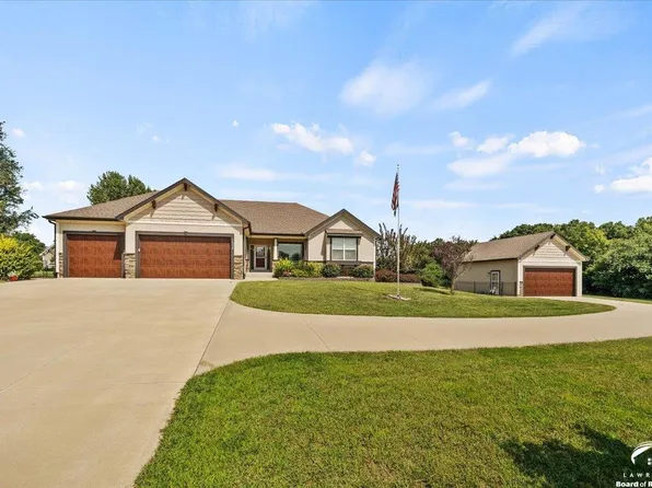 18220 Prairie View Dr, Tonganoxie, KS 66086