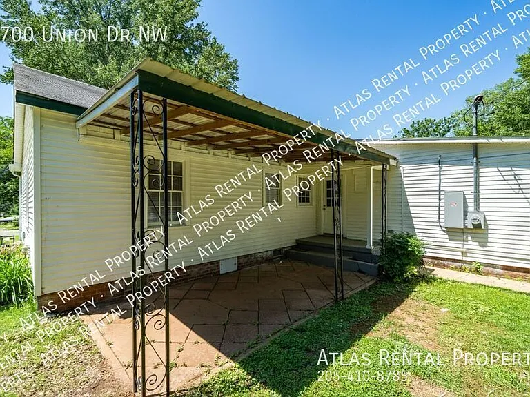 2700 Union Dr NW — Photo 4