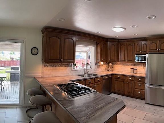 4th image of 1106 King St