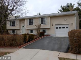 13052 Kensal Green Ct, Herndon, VA 20171