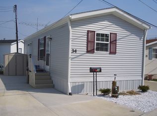 34 Sands Ave, Amherst, OH 44001