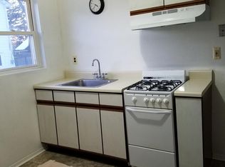 48 Railroad Ave APT 2, Patchogue, NY 11772