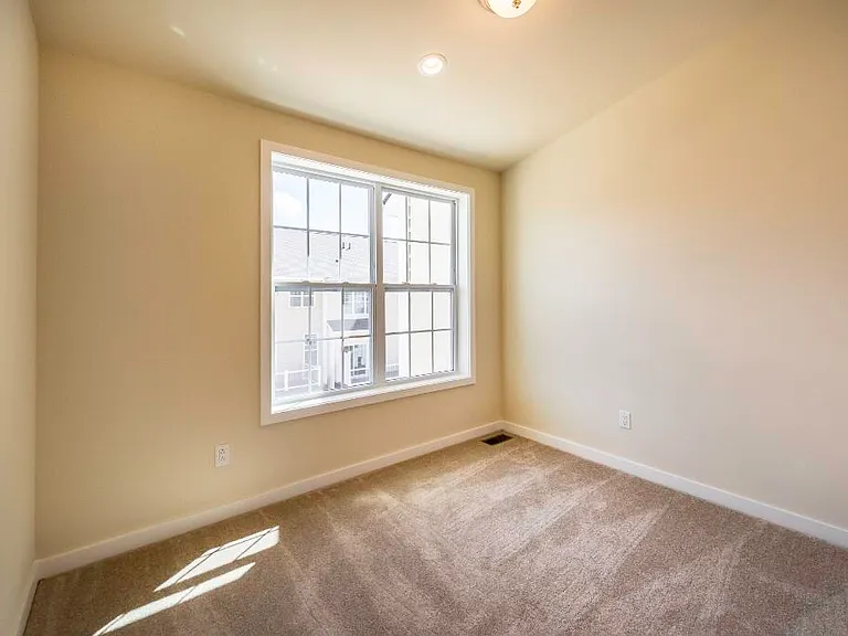 2843 Hardwick Rd — Photo 32