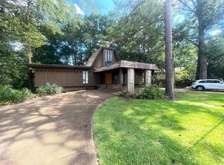 1555 Lelia Dr, Jackson, MS 39216