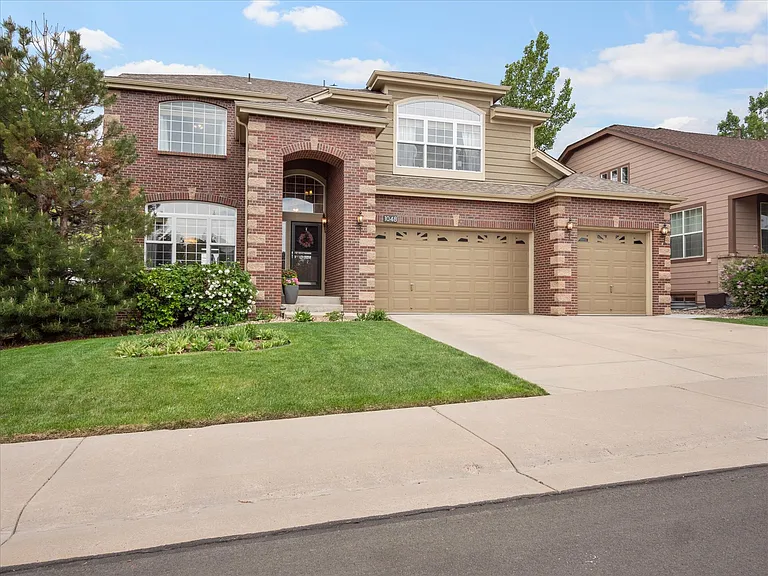 1048 Orion Way — Photo 2