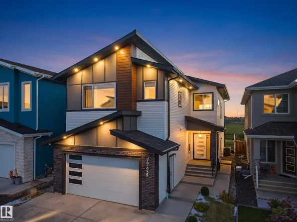 1724 19th St NW, Edmonton, AB T6T 2N1