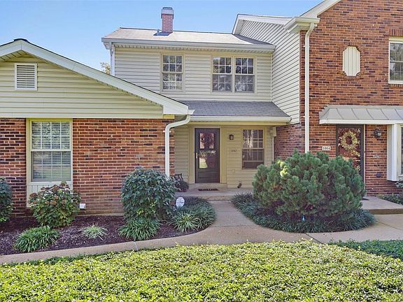 4th image of 1062 Brooksgate Manor Dr