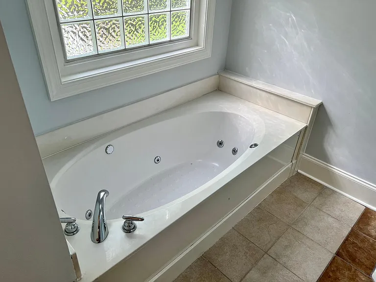 Jacuzzi
